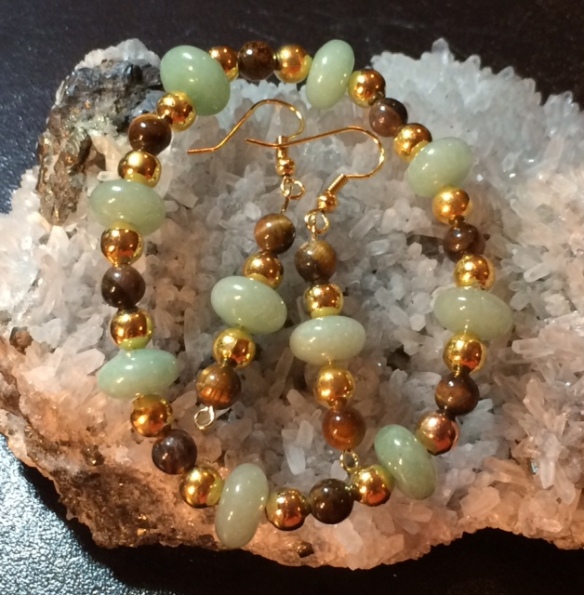 Green Aventurine and Tiger's Eye stretch bracelet and earrings set