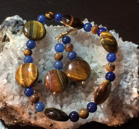 Tiger's Eye and Blue Aventurine stretch bracelet and earrings set